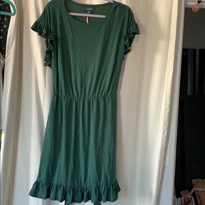 NWT Glam Goings green ruffle dress with POCKETS